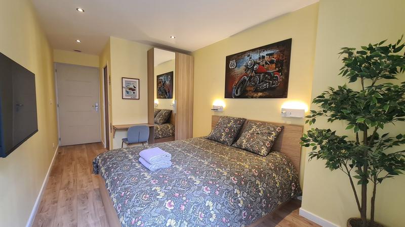 Loft - 350 m² - 9 pièces