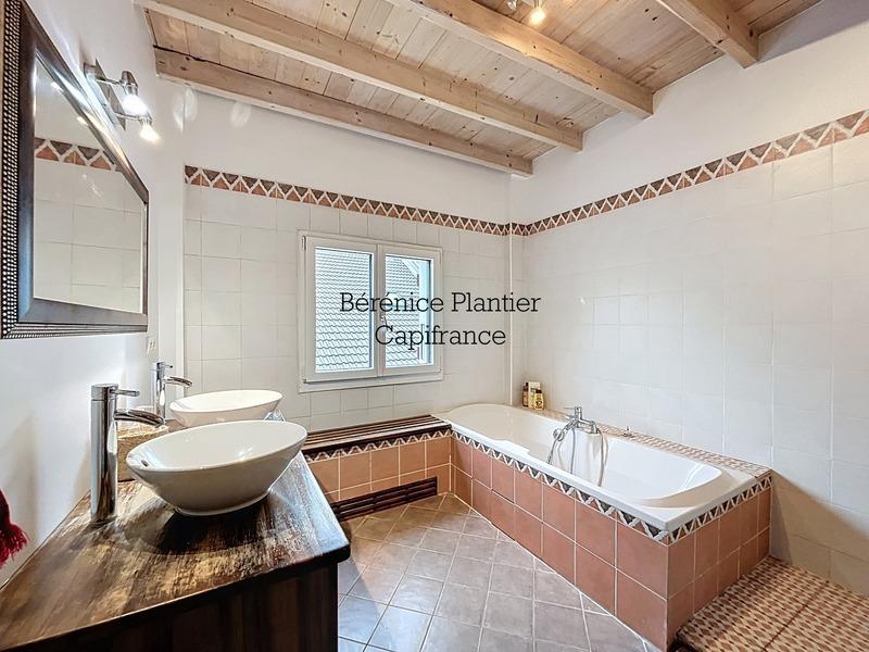 Maison - 143 m² - 5 pièces