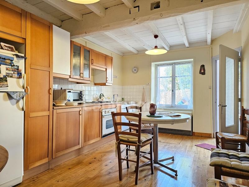 Maison de village - 65 m² - 3 pièces