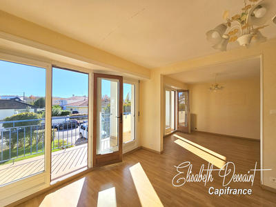 Appartement - 85 m² - 4 pièces