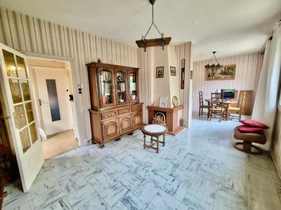 Maison - 93 m² - 4 pièces