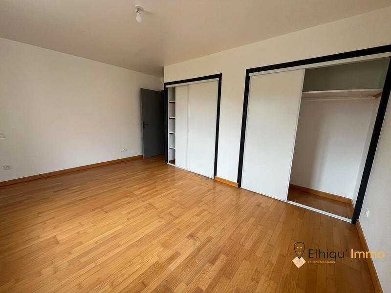 Villa - 168 m² - 8 pièces