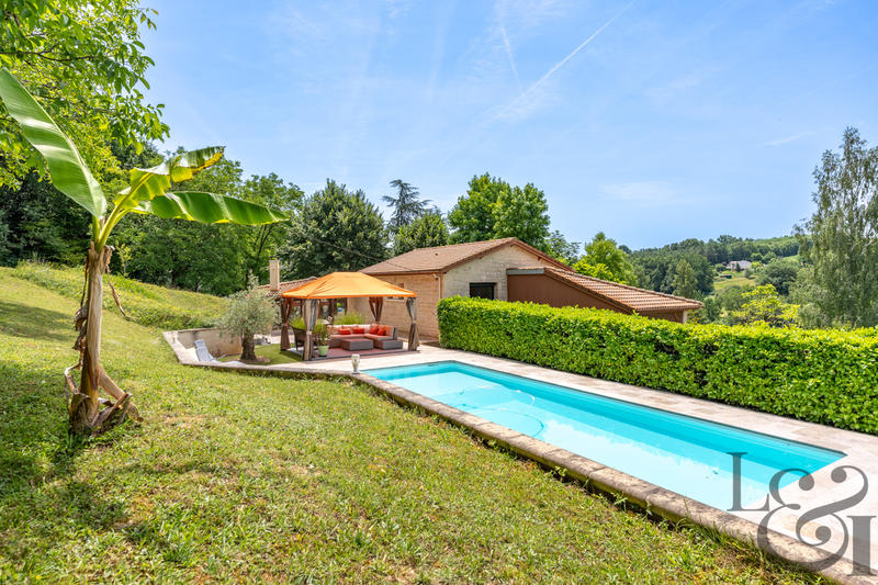 Maison - 127 m² - 6 pièces