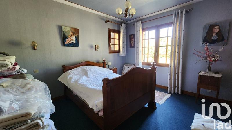 Maison - 219 m² - 6 pièces