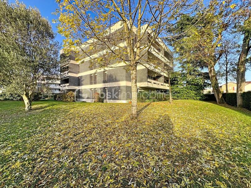 Appartement - 82 m² - 4 pièces