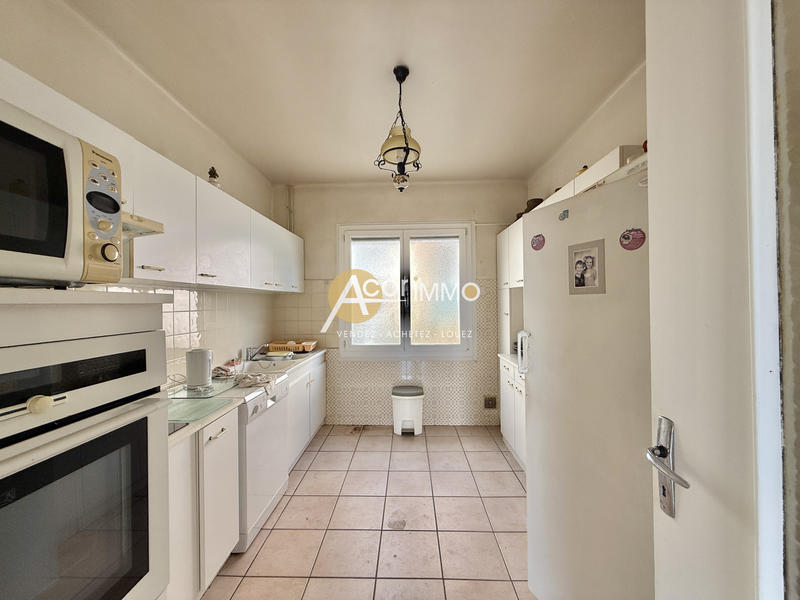 Maison - 210 m² - 9 pièces