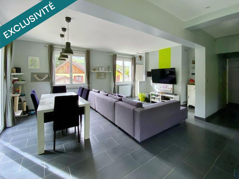 Maison - 121 m² - 8 pièces