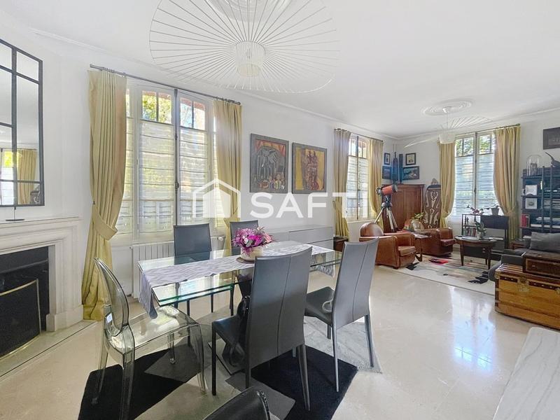 Maison - 220 m² - 6 pièces