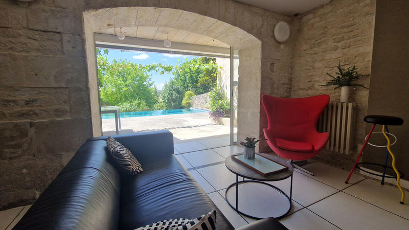 Maison - 205 m² - 9 pièces