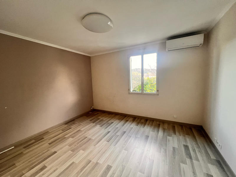 Villa - 107 m² - 4 pièces