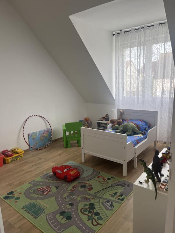 Maison - 210 m² - 8 pièces