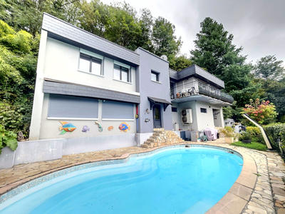 Villa - 168 m² - 5 pièces