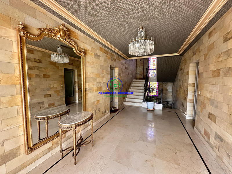 Appartement - 143 m² - 5 pièces