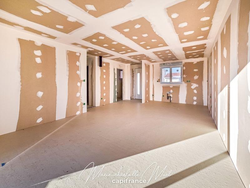 Maison - 83 m² - 5 pièces