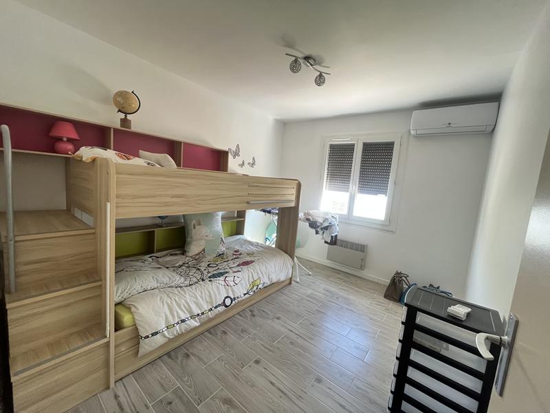 Maison traditionnelle - 88 m² - 4 pièces