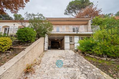 Maison - 162 m² - 7 pièces