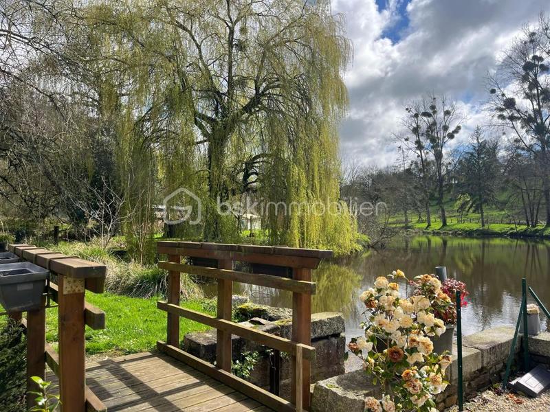 Moulin - 197 m² - 7 pièces