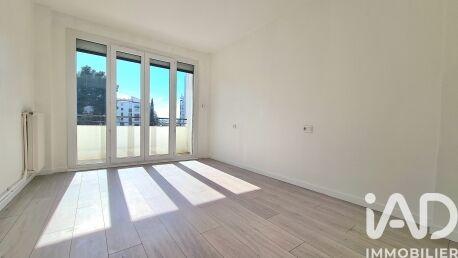 Appartement - 84 m² - 4 pièces