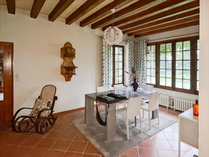 Maison - 252 m² - 10 pièces