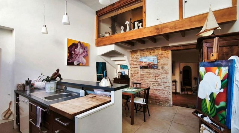 Studio - 152 m² - 5 pièces