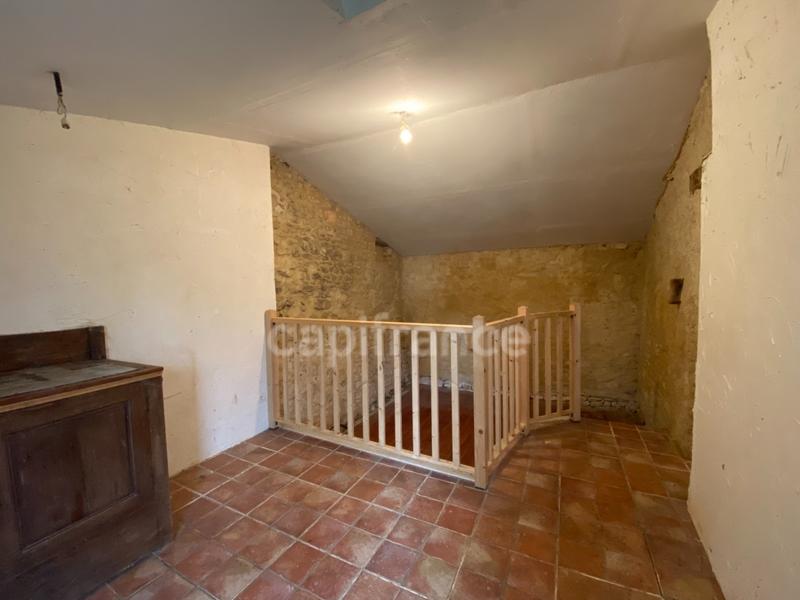 Maison en pierre - 75 m² - 4 pièces