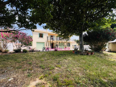 Maison - 183 m² - 7 pièces