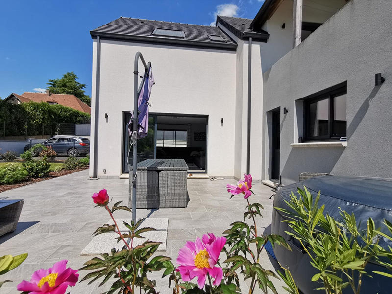 Maison - 171 m² - 7 pièces