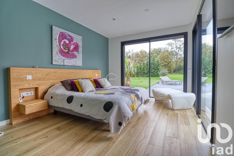 Maison de maîtres - 300 m² - 7 pièces