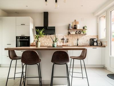 Maison de ville - 110 m² - 5 pièces