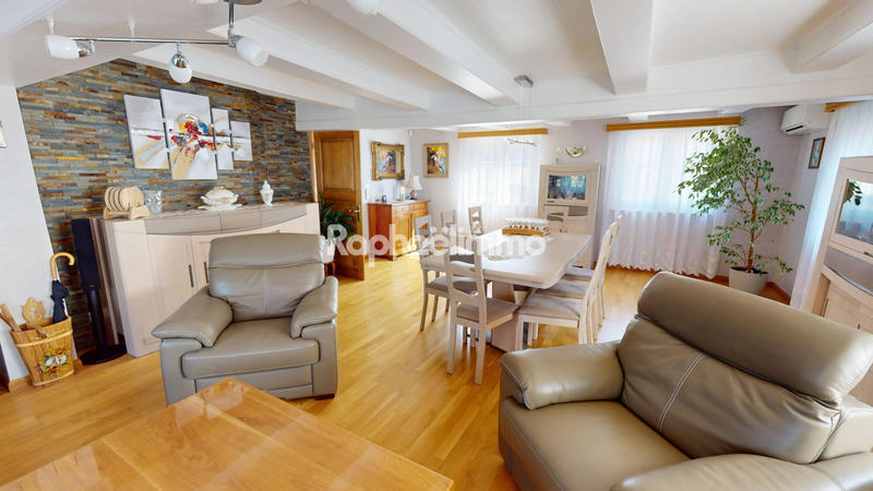 Maison - 700 m² - 6 pièces