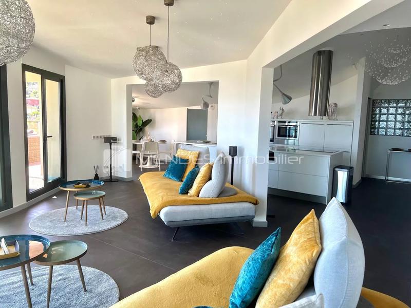 Appartement - 106 m² - 3 pièces