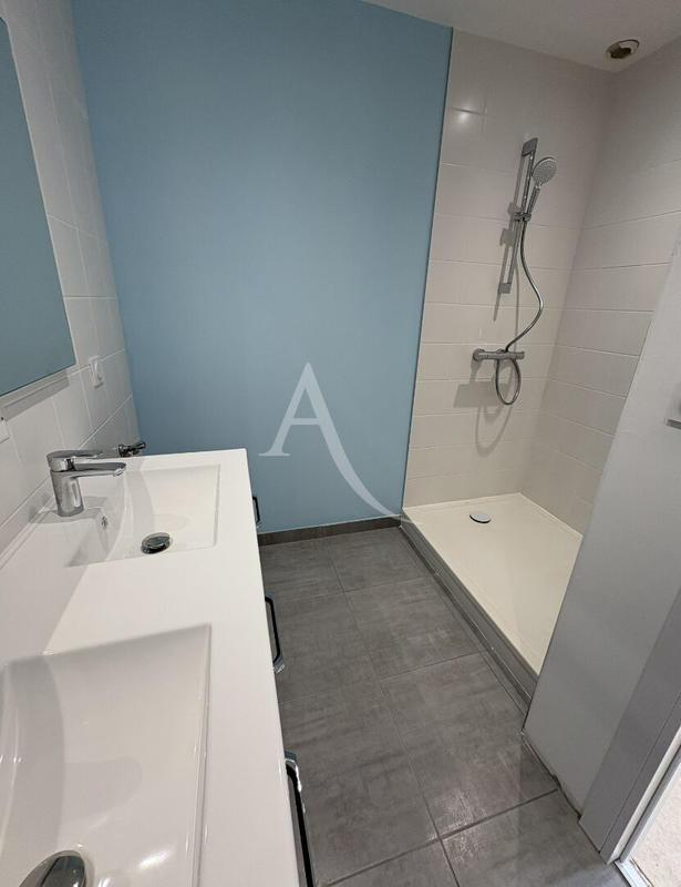 Appartement - 123 m² - 6 pièces