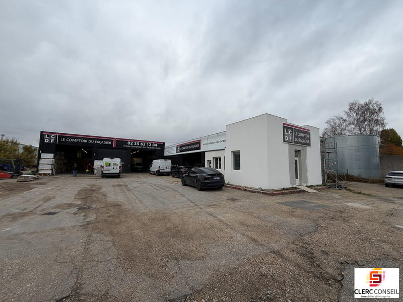 Local d'activités - 1 000 m²