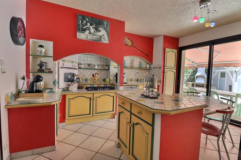 Maison - 181 m² - 7 pièces