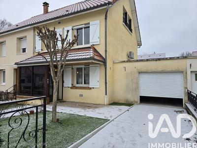 Maison - 114 m² - 8 pièces