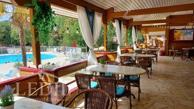 Local commercial - 325 m² - 2 pièces