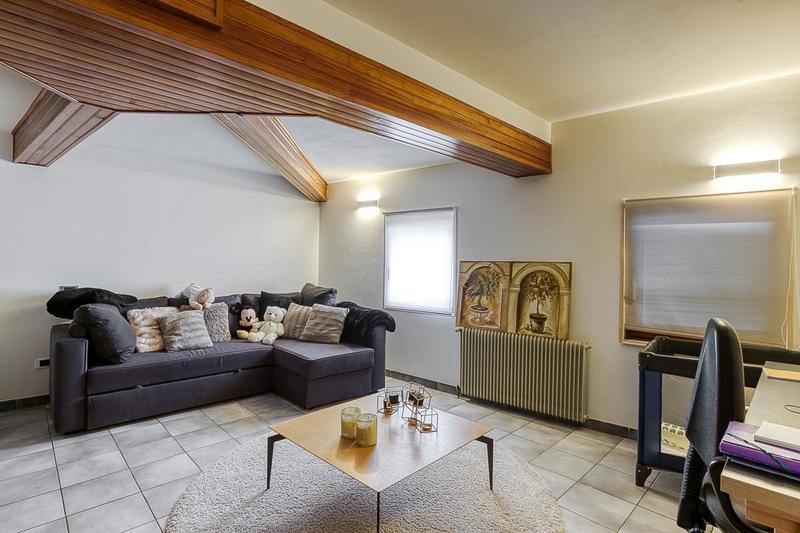 Appartement - 162 m² - 6 pièces