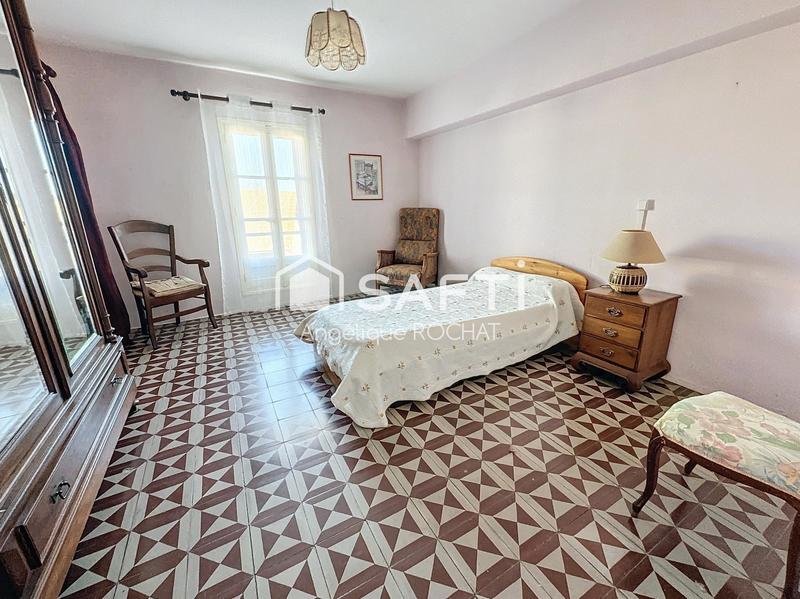 Maison - 167 m² - 7 pièces