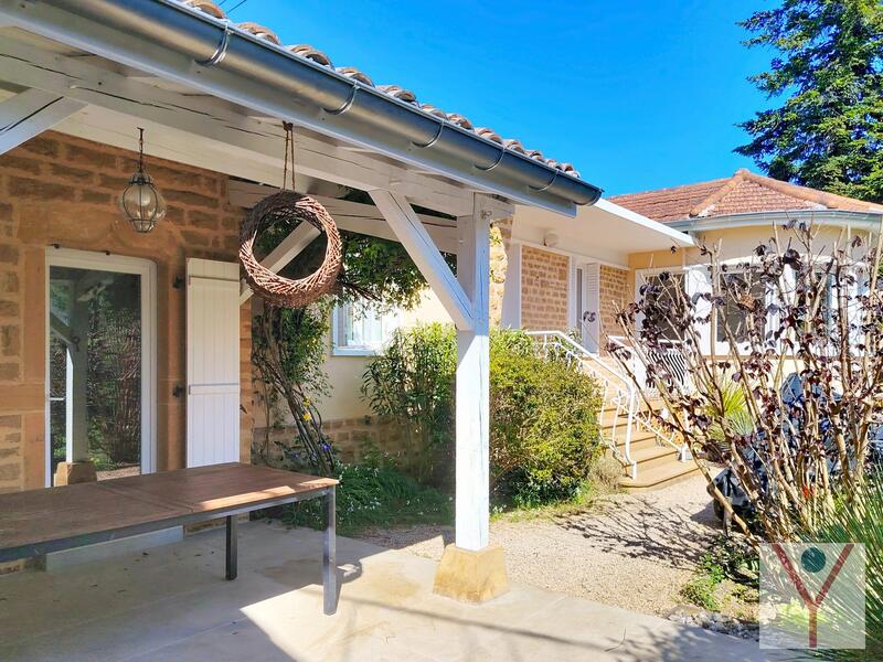 Maison - 96 m² - 4 pièces