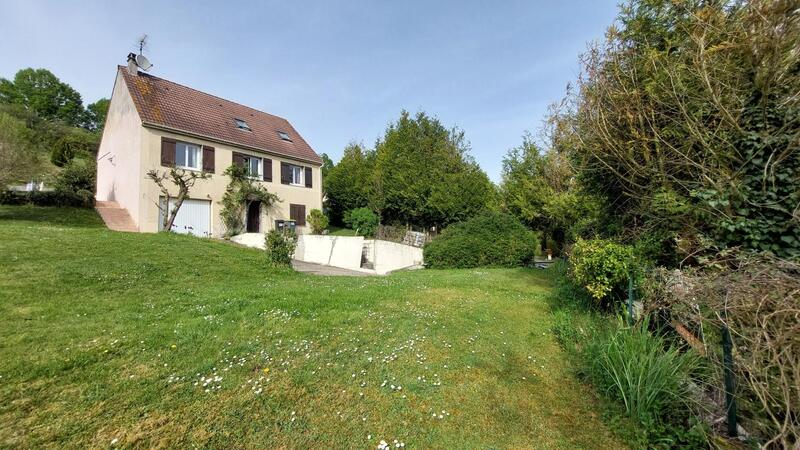 Maison - 111 m² - 6 pièces