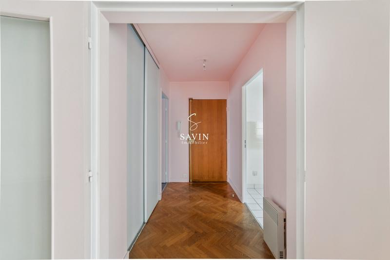 Appartement - 80 m² - 4 pièces