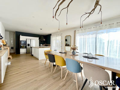 Maison - 178 m² - 7 pièces