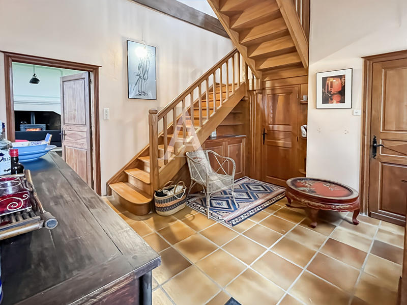 Maison - 170 m² - 6 pièces