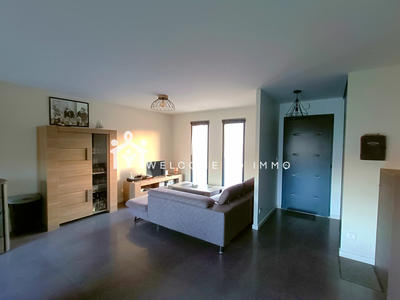 Maison - 98 m² - 4 pièces