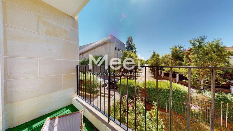 Appartement - 95 m² - 4 pièces