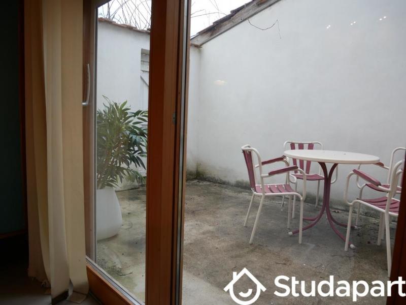 Chambre - 11 m² - 1 pièce