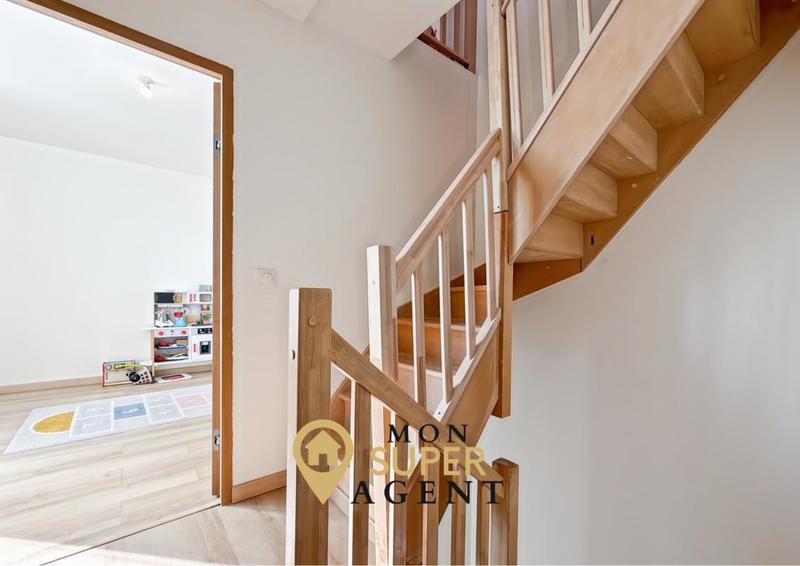 Maison - 85 m² - 4 pièces