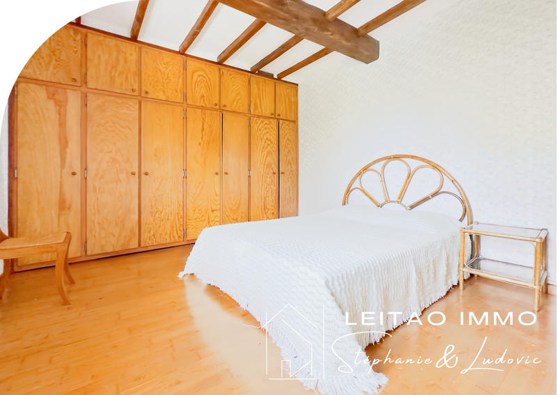 Propriété - 336 m² - 11 pièces