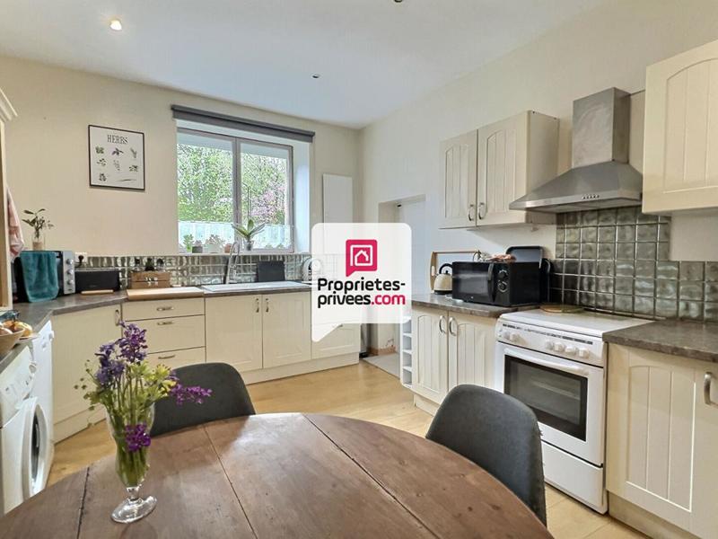 Maison - 152 m² - 6 pièces