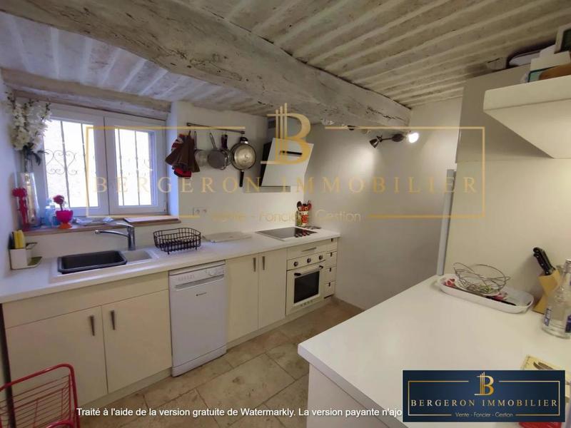 Maison traditionnelle - 92 m² - 4 pièces